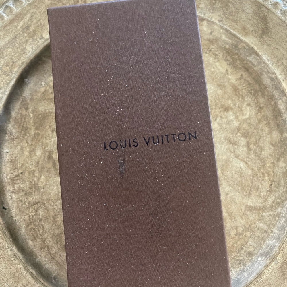 VINTAGE Louis Vuitton Brown Sunglasses - Picture 4 of 15